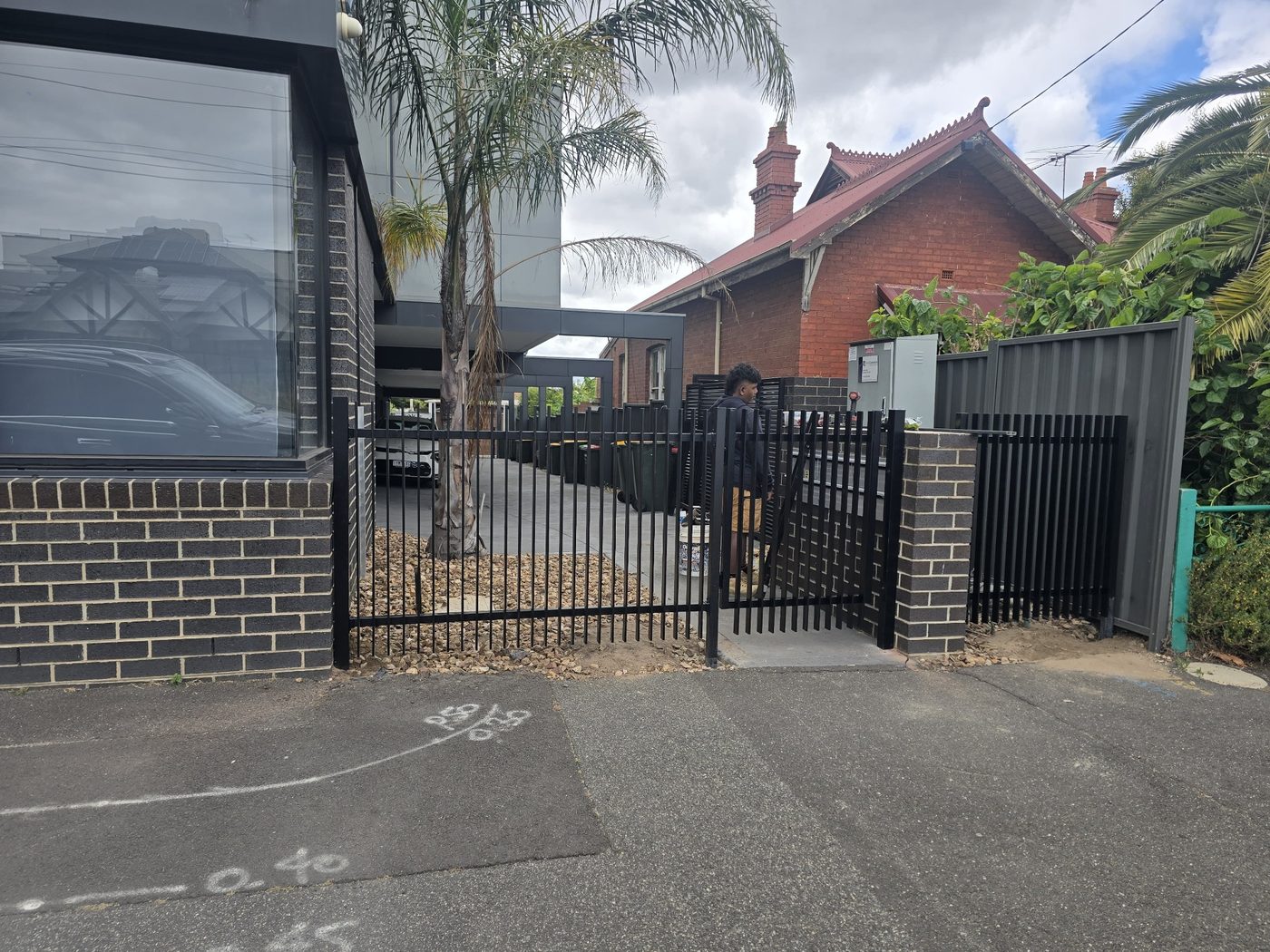 Automated double gate